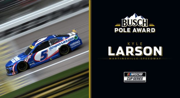 Visit Kyle Larson ganó la Pole  para la carrera de eliminación Playoffs Cup Series 2021 en Martinsville page