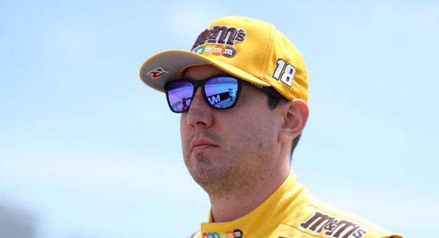 Visit Kyle Busch deberá cumplir un entrenamiento de sensibilidad antes de la temporada 2022 page