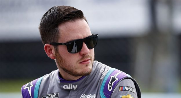 Visit Alex Bowman disfruta los trofeos, pero sigue en busca de mayor consistencia page