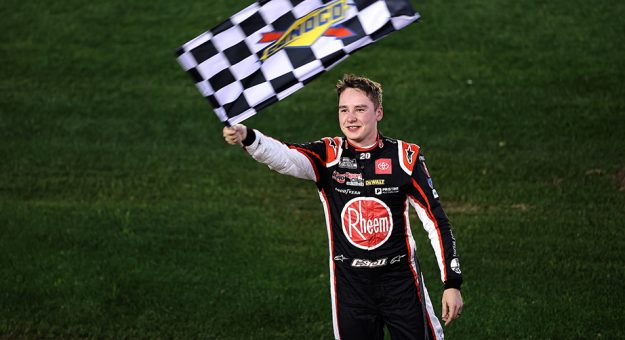 Visit Lo Mejor de la NASCAR Cup Series 2021: Christopher Bell page