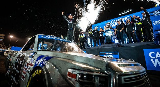 Visit Lo mejor de la temporada Camping World Truck Series 2021 page