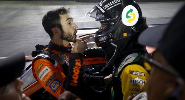 Visit Las Mejores Fotos de la temporada NASCAR 2021 page