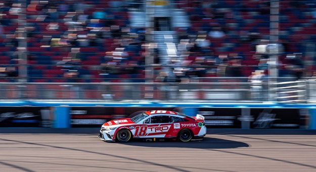 Visit Tiempos no oficiales de las pruebas Next Gen Car en el Phoenix Raceway page