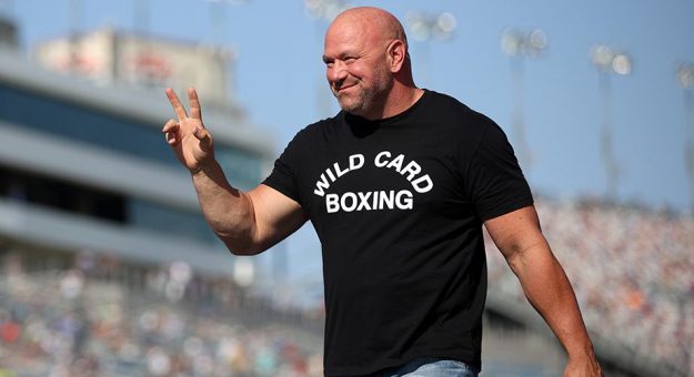 Visit Trackhouse Racing se asocio con el presidente de la UFC, Dana White page