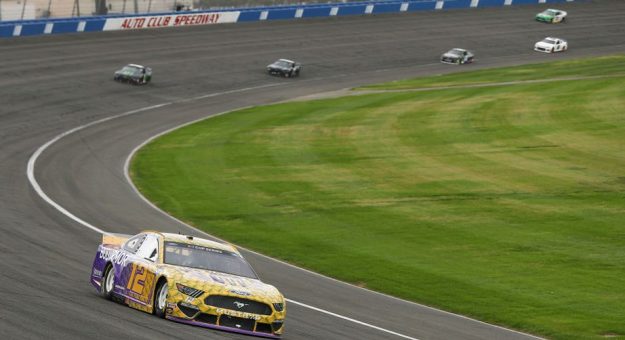 Visit Horario completo para el Auto Club Speedway 2022 page