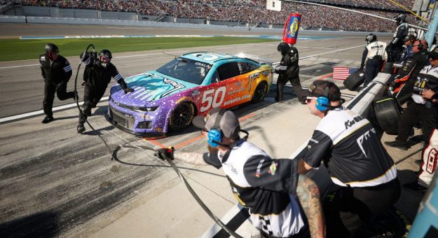 Visit NASCAR castigó a 2 equipos de la Cup Series por problemas con las ruedas en Daytona page