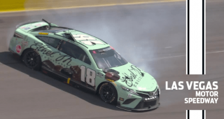 Kyle Busch hits wall in practice at Las Vegas Motor Speedway