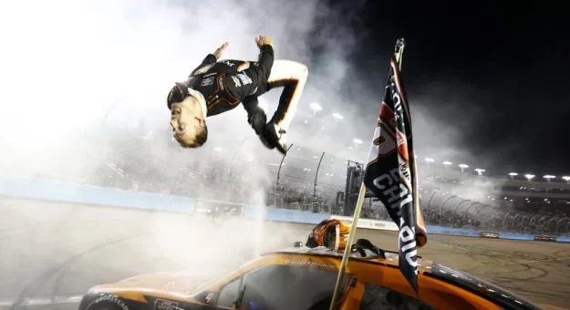 Visit Momentos memorables en la historia del Phoenix Raceway page
