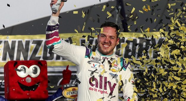 Visit Alex Bowman y Kyle Busch aclararon las frustraciones tras Las Vegas page