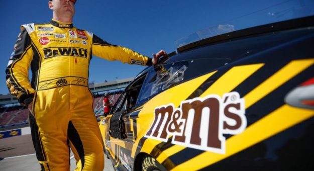 Visit Las Mejores Fotos del Fin de Semana Primavera NASCAR 2022 en Phoenix page
