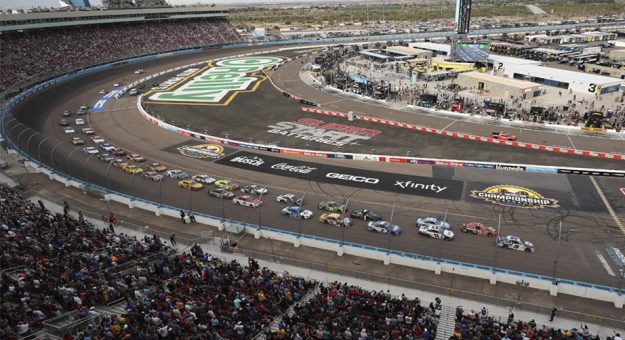 Visit Todo listo para la Ruoff Mortgage 500 en el Phoenix Raceway page