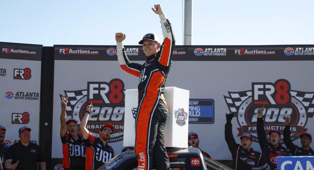 Visit Corey Heim ganó la Fr8 208 de la Truck Series em Atlanta page