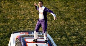 2022apr4 Denny Hamlin Richmond 625x340