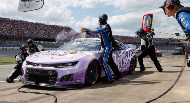 Visit Las Mejores Fotos del Fin de Semana NASCAR Primavera 2022 en Talladega page