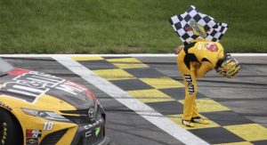 Kylebusch Kansasspeedway2021 625x340