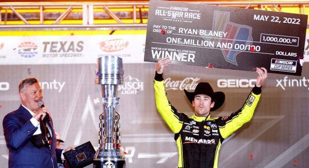 Visit Ryan Blaney ganó la NASCAR All-Star Race 2022 en el Texas Motor Speedway page