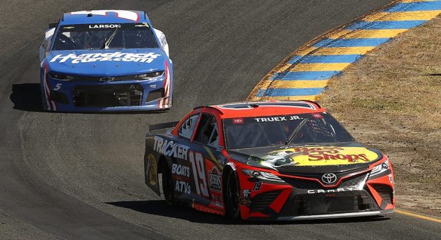 Visit Favoritos de los apostadores para la Toyota / Save Mart 350 en Sonoma page