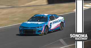 Kyle Larson scores 12th career pole, starts first at Sonoma