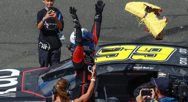 Visit Las Mejores Fotos del Fin de Semana NASCAR 2022 en Sonoma page