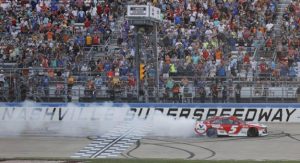 Nashvillesuperspeedway Kylelarson 2021 625x340