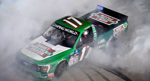 Visit Las Mejores Fotos del fin de semana NASCAR 2022 en Nashville page