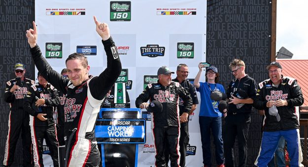 Visit Parker Kligerman ganó la O’Reilly Auto Parts 150 de la Truck Series 2022 en Mid-Ohio page