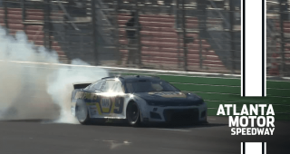 Georgia-sized burnout for Chase Elliott at Atlanta