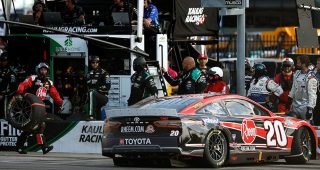 Speed vs consistency: Stacking Pennies breaks down Joe Gibbs pit road issues