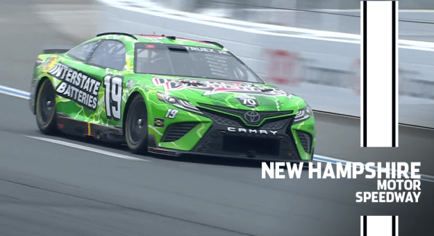 Visit Martin Truex Jr. ganó la Pole Position para la Ambetter 301 en New Hampshire page