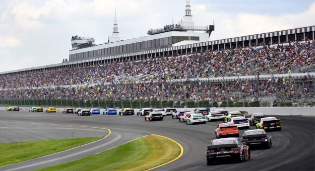Visit Listos para la M&M’s Fan Appreciation 400 en el Pocono Raceway page