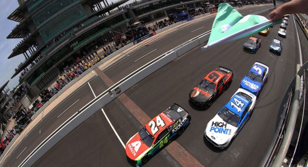 Visit Favoritos de los apostadores para la Cup Series 2022 en el Indy Road Course page