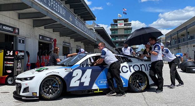 Visit El equipo del No. 24 se recupera tras el incendio de su camión en Indy: ‘Todos están a salvo’ page