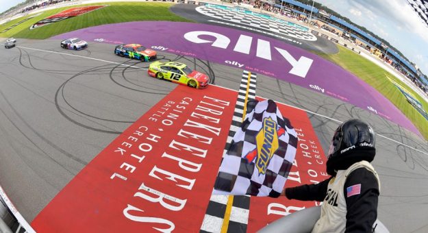 Visit Horario para las carreras NASCAR 2022 en Michigan International Speedway page