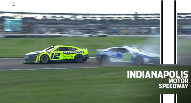Visit Ryan Blaney sacó a Daniel Suárez al final de la carrera en Indianapolis page