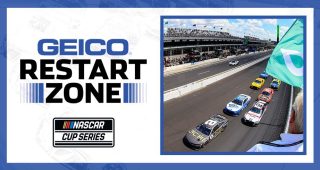 GEICO Restart Zone: Reddick outwits Chastain out front