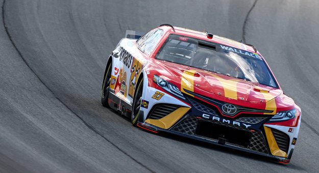 Visit Bubba Wallace ganó la Pole Postion para la FireKeepers Casino 400 en Michigan page