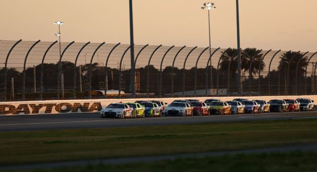 Visit Daytona 101: Todo sobre el final de la temporada regular NASCAR Cup Series 2022 page