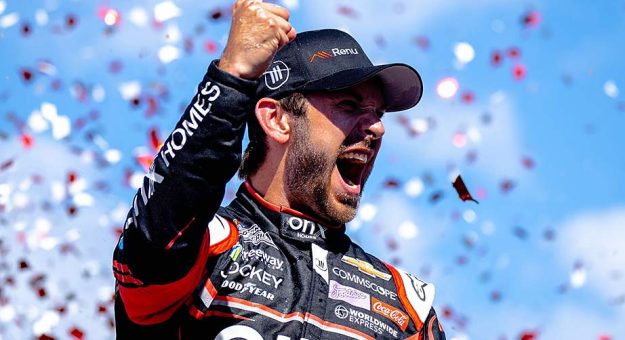 Visit Daniel Suárez renovó contrato para regresar con Trackhouse Racing en 2023 page