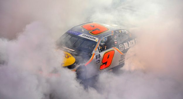 Visit Noah Gragson ganó la Help A Hero 200 de la Xfinity Series 2022 en Darlington page