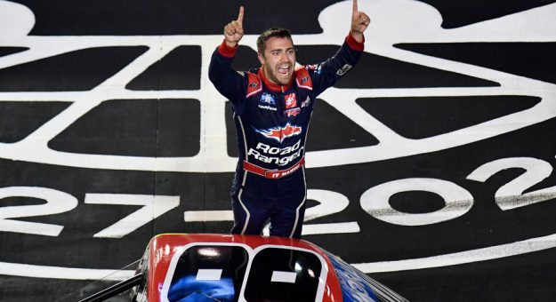 Visit Ty Majeski ganó la UNOH 200 y avanzó a la Championship 4 de la Truck Series 2022 page