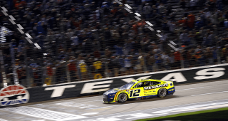 Backseat Bets: Who will win head-to-head at Texas?