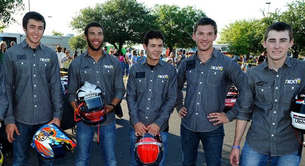 Visit NASCAR Next Now: 10mo. aniversario de la Clase 2012; Elliott, Larson, Suárez, Wallace page