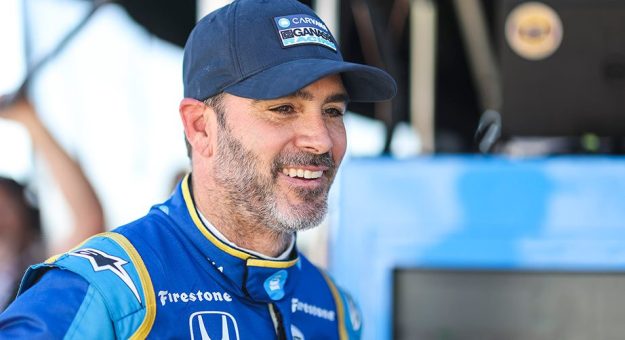 Visit Jimmie Johnson anunció su retiro como piloto a tiempo completo page