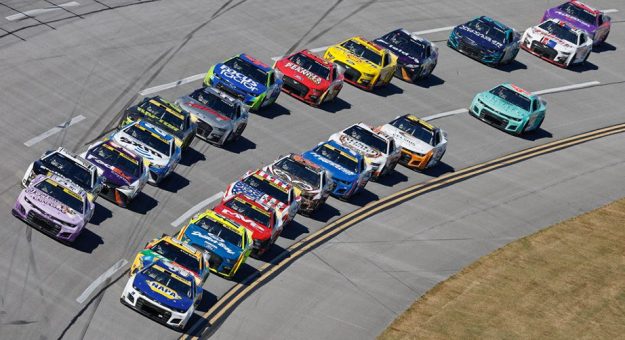 Visit Panorama de los Playoffs Cup Series 2022 de Talladega al Charlotte Roval page