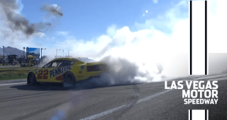 Joey Logano puts on smoke show at Las Vegas
