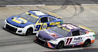 Bold moves lead to chaotic Martinsville elimination race