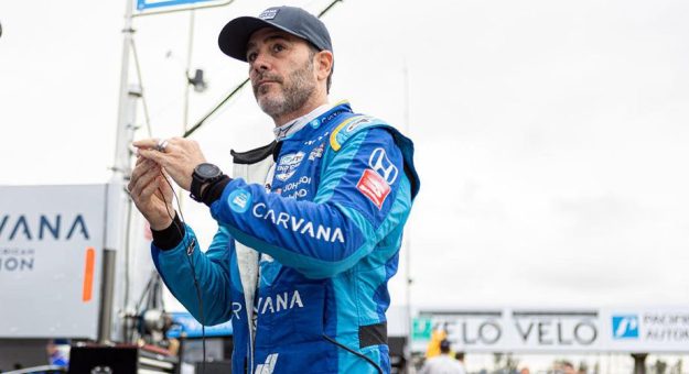 Visit Jimmie Johnson nuevo co-dueño de Petty GMS, correrá en la Cup Series 2023 page