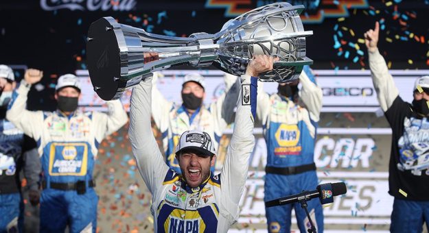 Visit Razones por las que Chase Elliott ganará el campeonato NASCAR Cup Series 2022 page