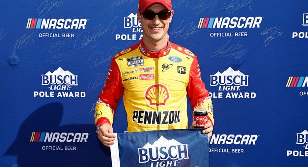 Visit Joey Logano arrancará en la Pole Position en la Championship 4 2022 en Phoenix page