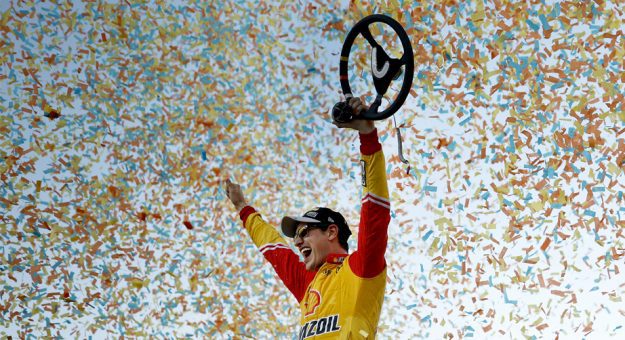 Visit ¡A celebrar! Las Mejores Fotos del Fin de Semana NASCAR Championship 4 2022 en Phoenix page
